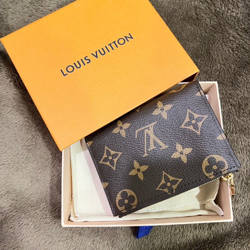 LV Louis Vuitton Lisa (M1138)全新錢包 皮夾 狂賀雙11 只要$13000-0