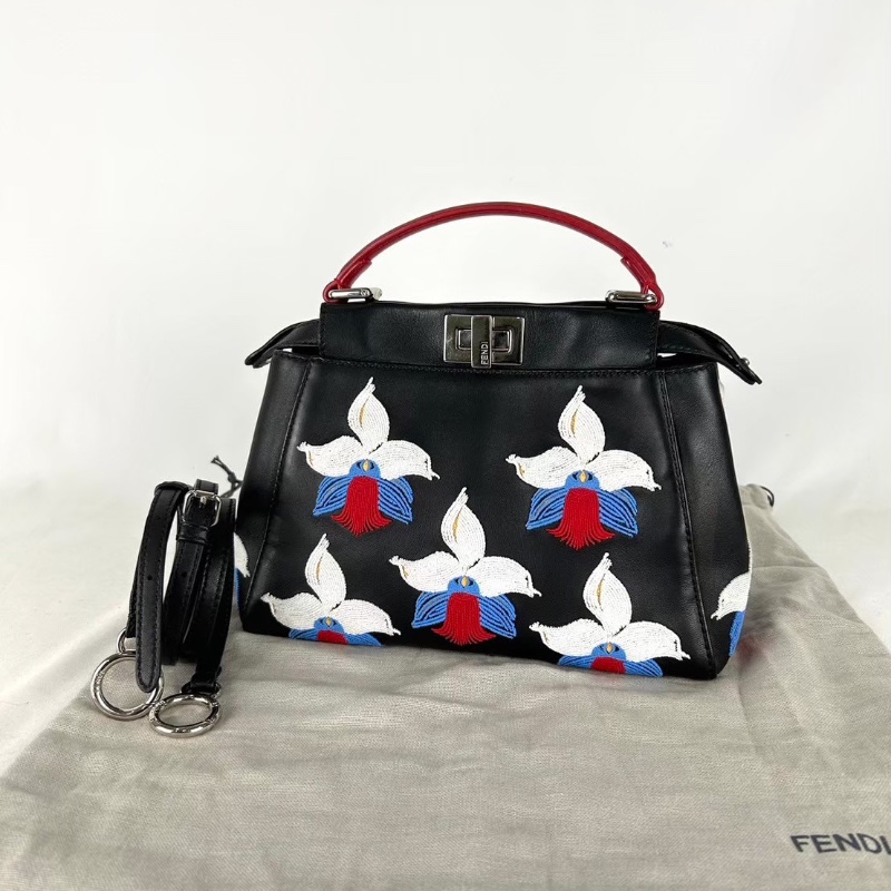 Fendi Peekaboo 蘭花繡花斜跨包 限量款-10