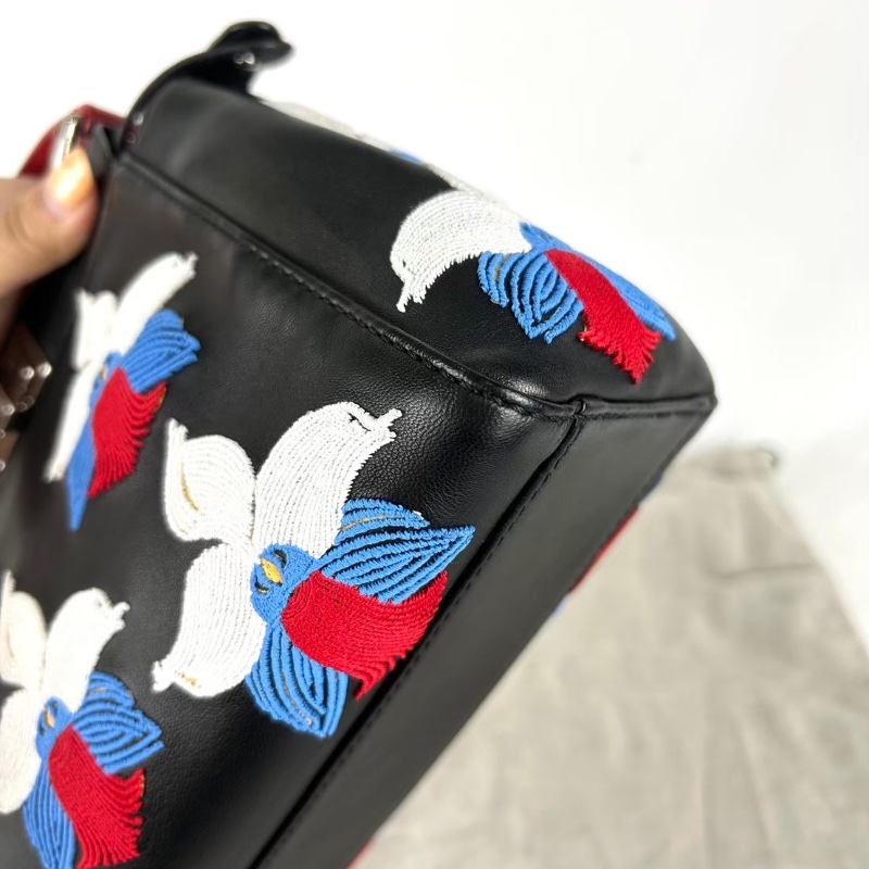 Fendi Peekaboo 蘭花繡花斜跨包 限量款-14