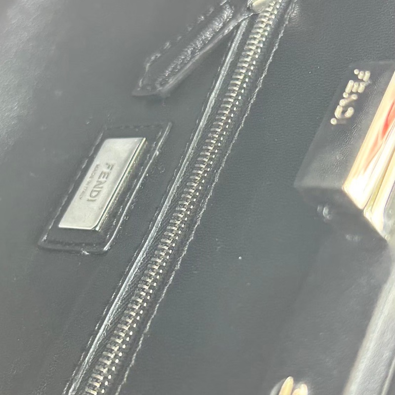 Fendi Peekaboo 蘭花繡花斜跨包 限量款-17