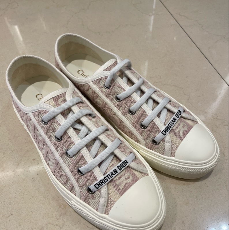 Dior 粉色休閒鞋 買來沒有穿割愛-0