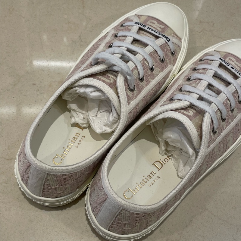Dior 粉色休閒鞋 買來沒有穿割愛-1