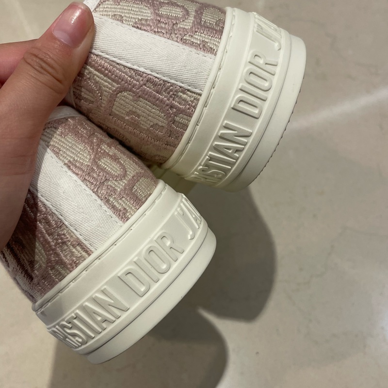 Dior 粉色休閒鞋 買來沒有穿割愛-2