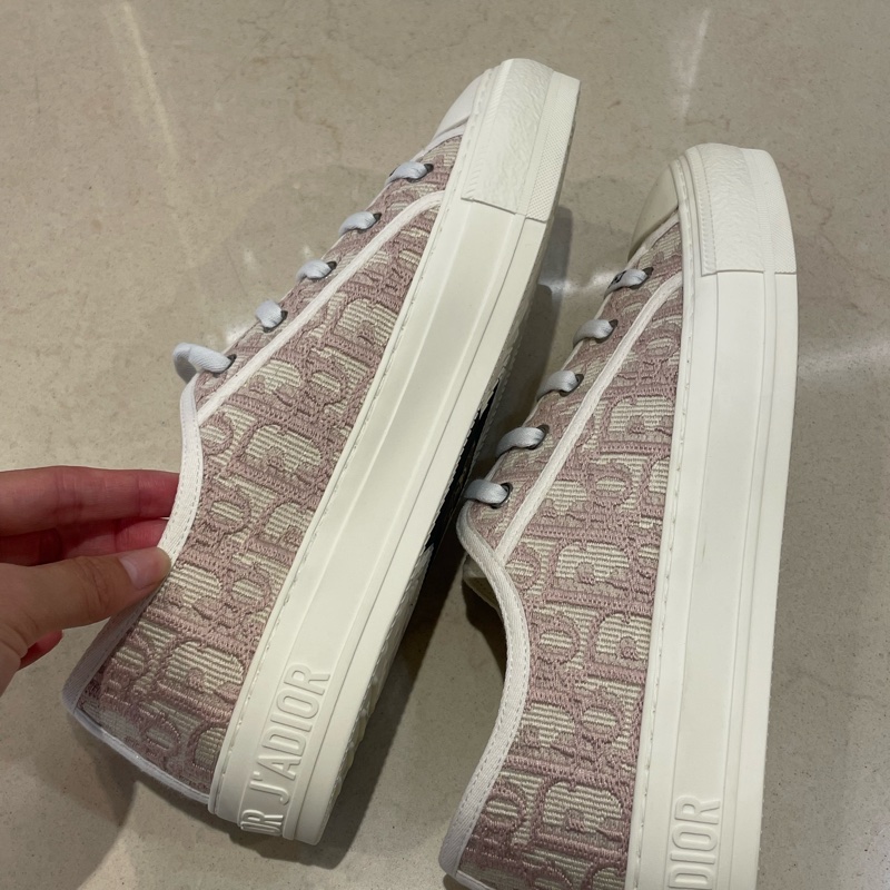 Dior 粉色休閒鞋 買來沒有穿割愛-4