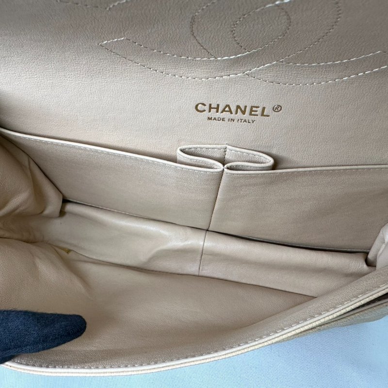 CHANEL 荔枝皮Jumbo 30鏈帶包-8