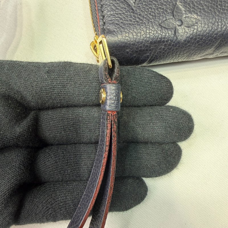 LV 海軍藍Zippy壓花拉鍊長夾-6