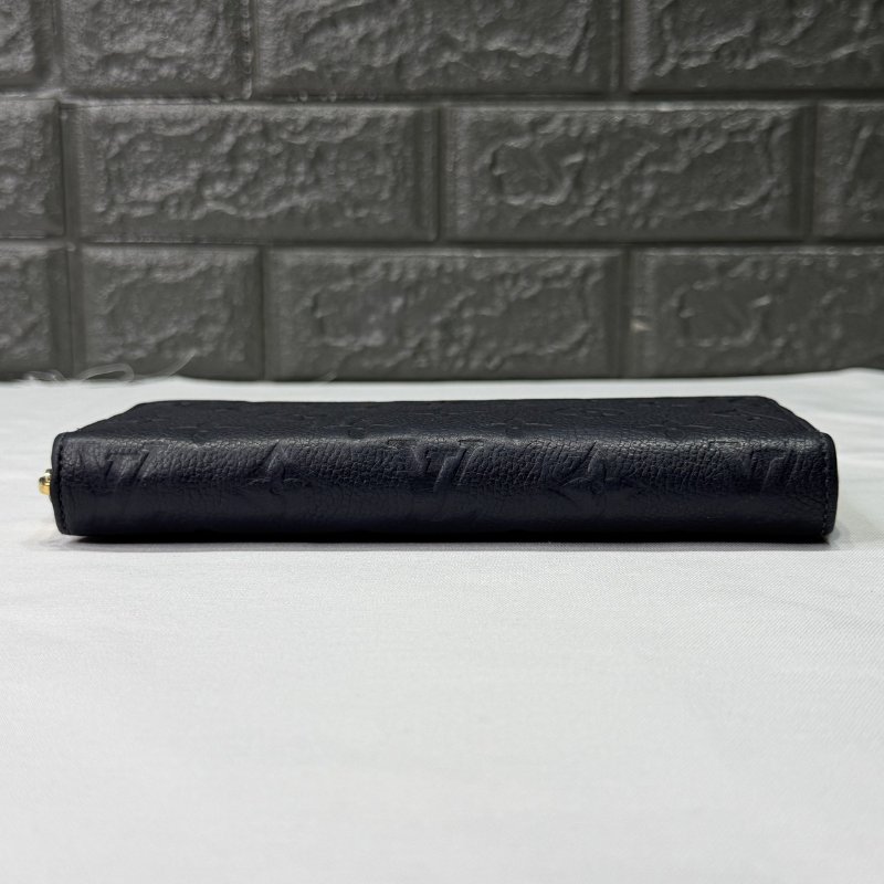 LV 海軍藍Zippy壓花拉鍊長夾-8