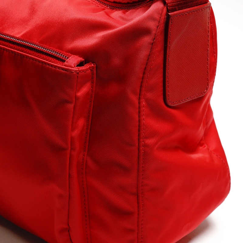 PRADA Tessuto Nylon 尼龍斜背包-11