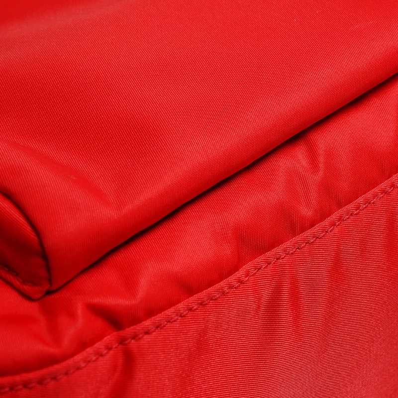 PRADA Tessuto Nylon 尼龍斜背包-13