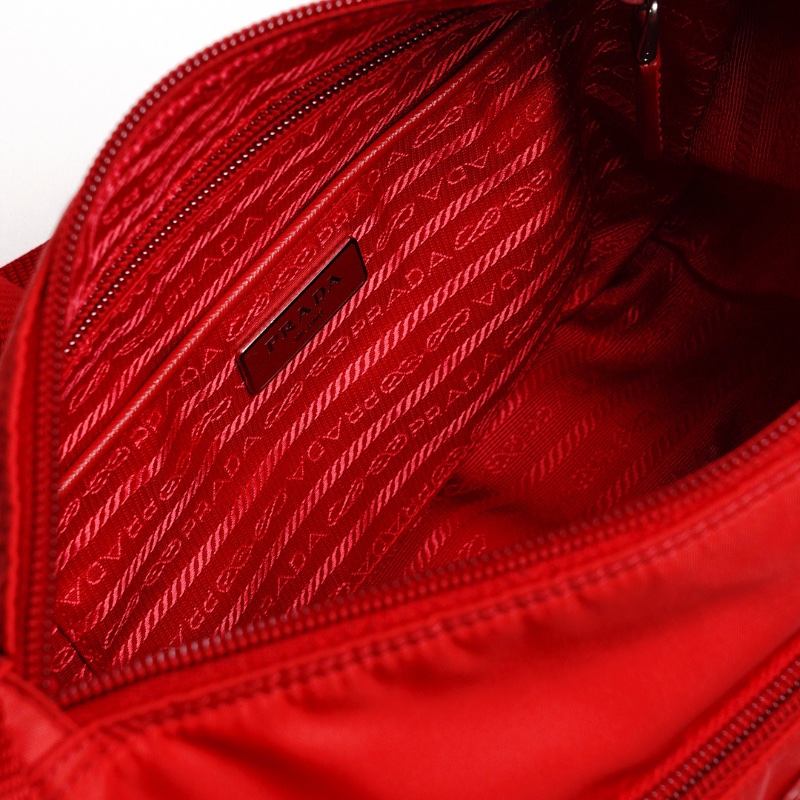 PRADA Tessuto Nylon 尼龍斜背包-15