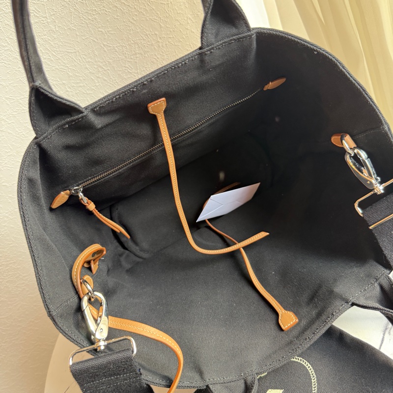 Prada手提帆布包💕💕💕💕兩用 送小包 還有背帶斜背 最殺價格-8