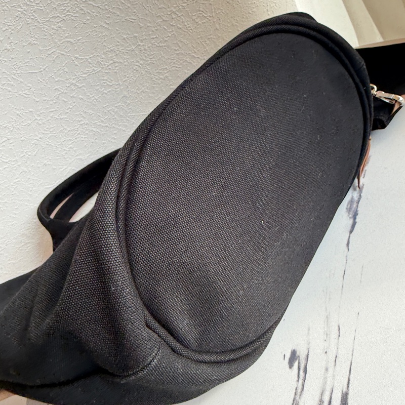 Prada手提帆布包💕💕💕💕兩用 送小包 還有背帶斜背 最殺價格-16