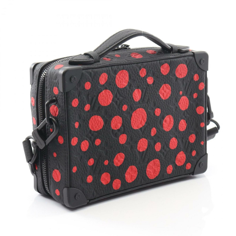 路易威登 LV x YK Handle Soft Trunk 手提包，Monogram Taurillon 皮革，女士款，黑色和紅色，M21677-1