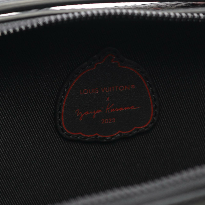 路易威登 LV x YK Handle Soft Trunk 手提包，Monogram Taurillon 皮革，女士款，黑色和紅色，M21677-3