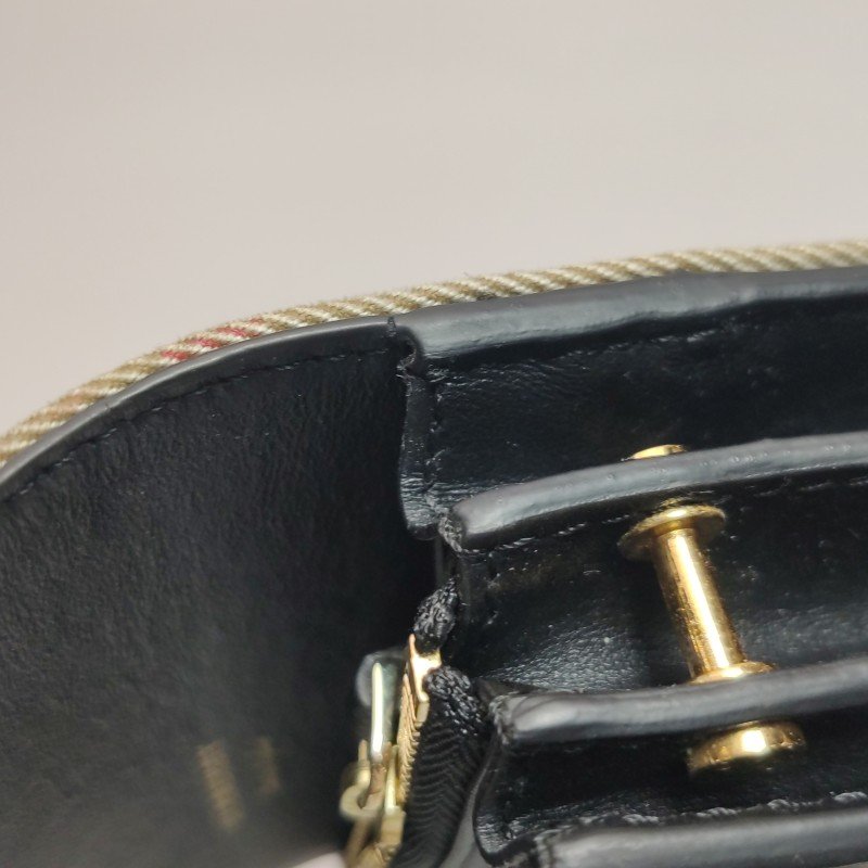 Burberry Buckle牛皮帆布格紋搭扣斜挎包單肩包-26