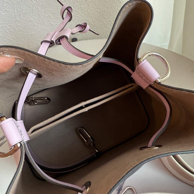 Lv epi粉色水桶bb 很好看的epi❤️now-17