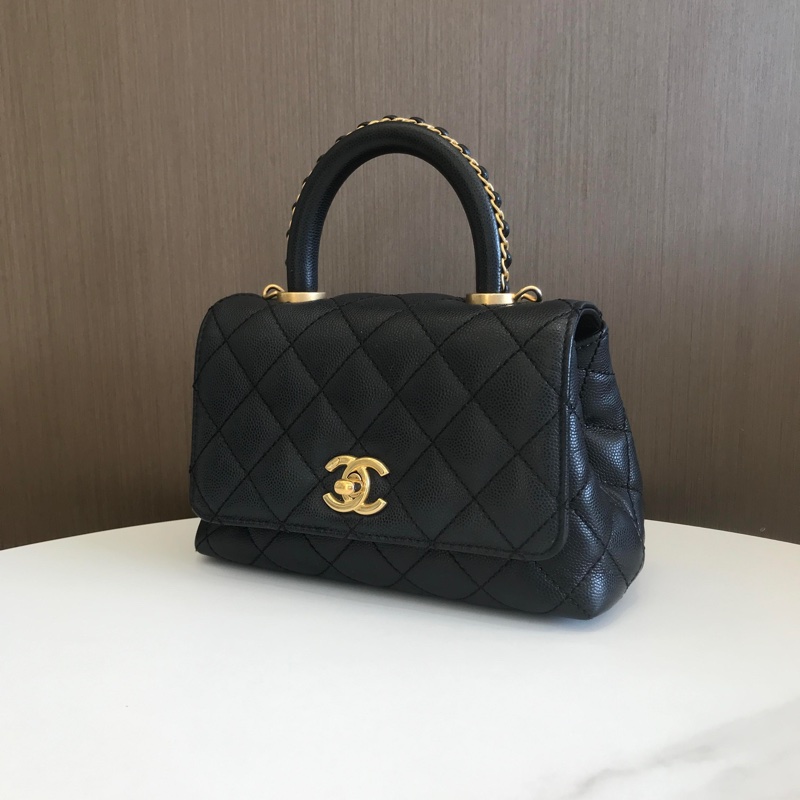 chanel coco handle mini 23p荔枝皮黑金芯片款 附件塵袋 盒子 23年票 尺寸約19*14*7cm-2