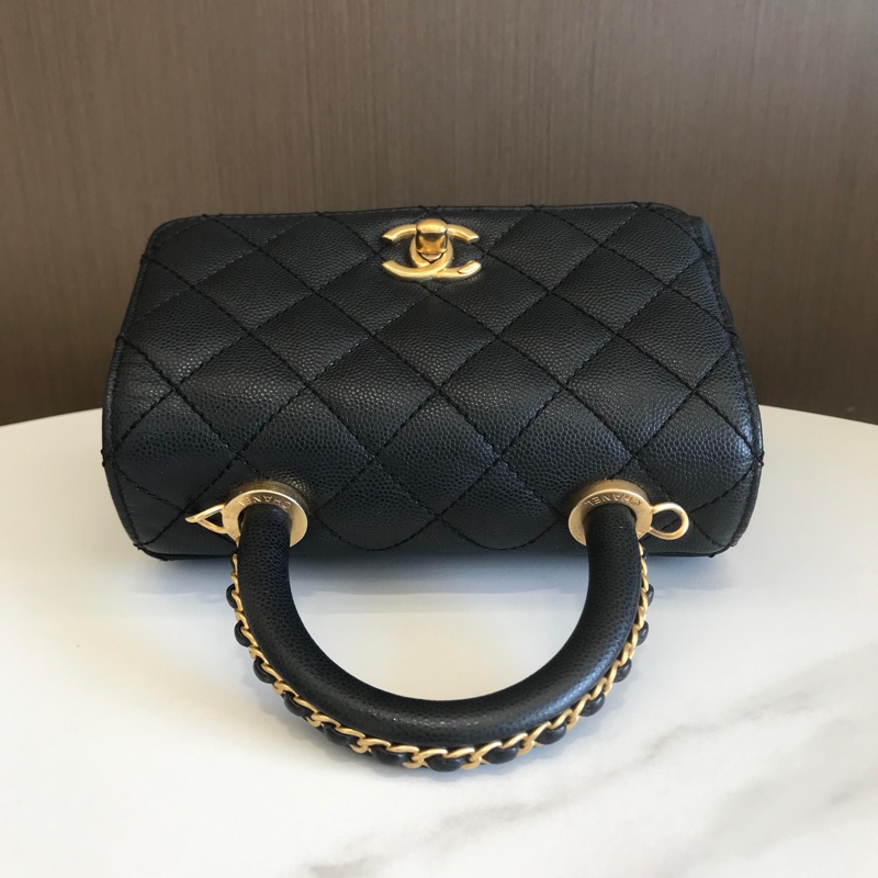chanel coco handle mini 23p荔枝皮黑金芯片款 附件塵袋 盒子 23年票 尺寸約19*14*7cm-9