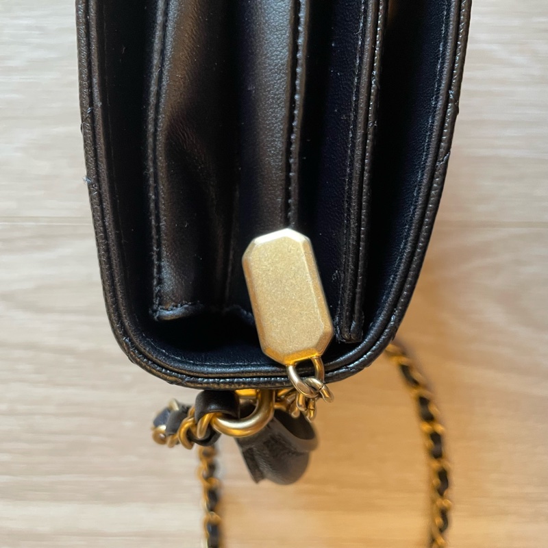 （年末降價衝評價檔期後回調168000） CHANEL Caviar Leather 荔枝皮 黑金小包/手機包-16