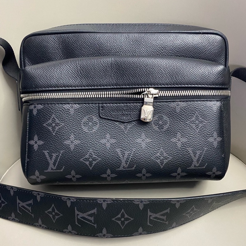 LV Outdoor郵差包 黑色老花款 芯片➕編碼-0