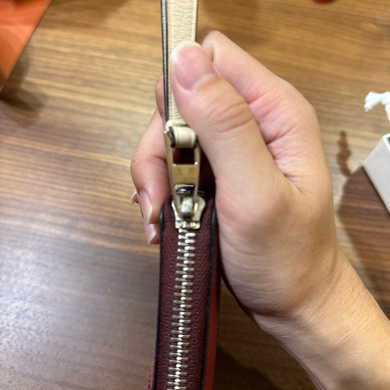 【LOEWE 羅威】Puzzle Compact Zip 拉鍊短夾 紅色-12