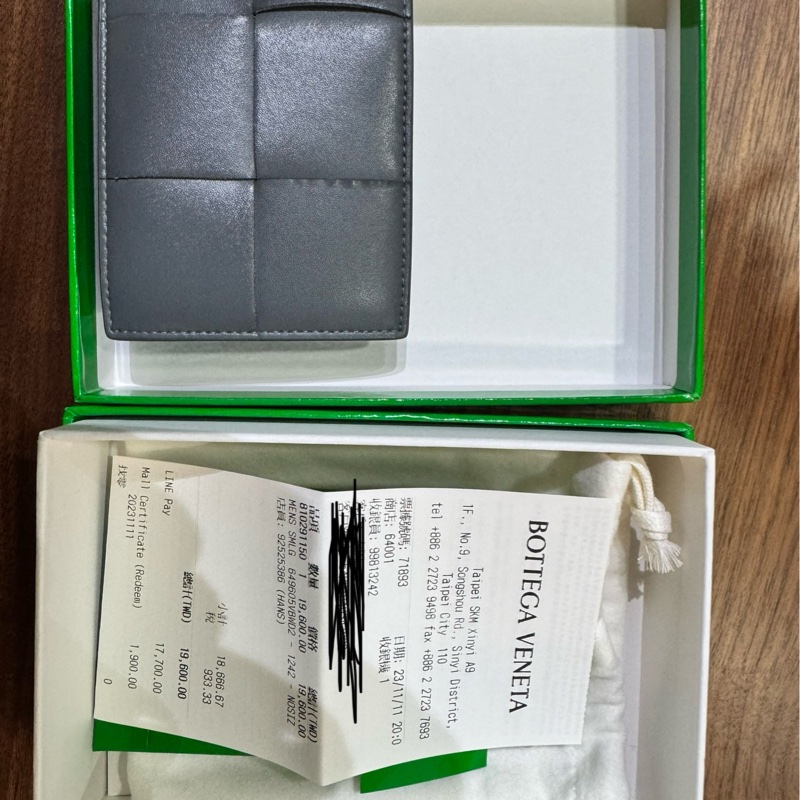 BOTTEGA VENETA 寶緹嘉 BV Cassette Bifold 牛皮 經典大編織 短夾 卡夾 皮夾 灰色 743004-0