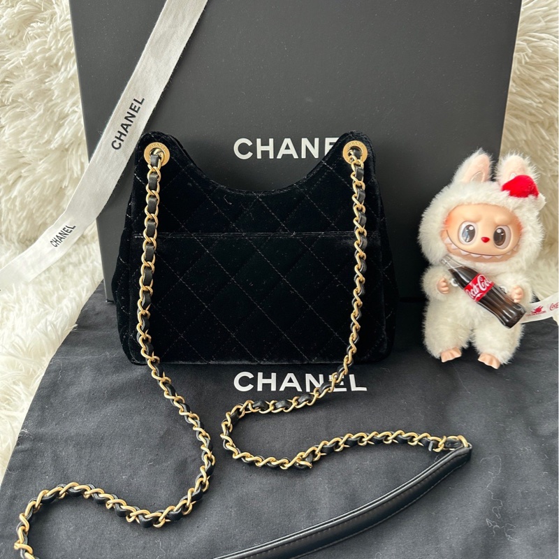 【配件:防塵袋 💕】Chanel 23b 天貓精靈 小號 黑金 絲絨-2