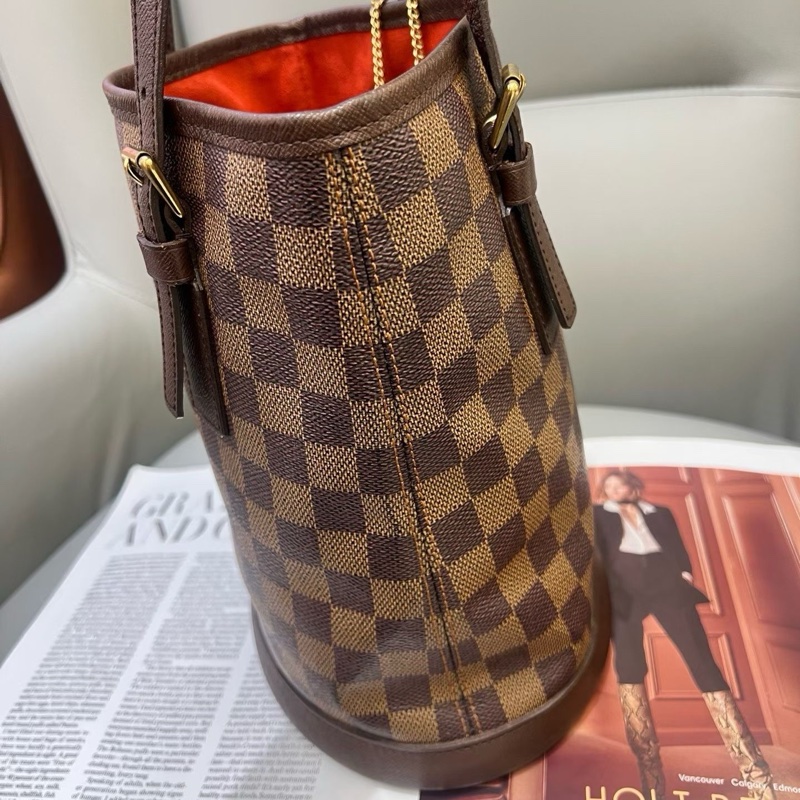 LV棋盤格水桶包-3