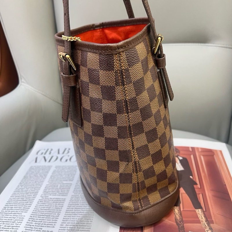 LV棋盤格水桶包-4