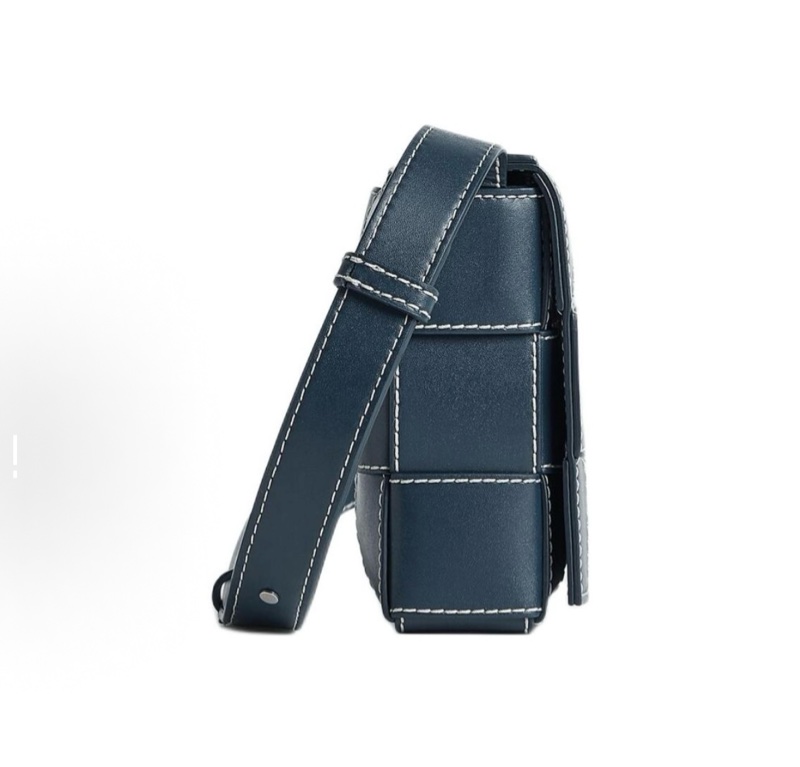 Bottega Veneta 牛皮革 單肩斜挎包 中號 男款 深藍色-2