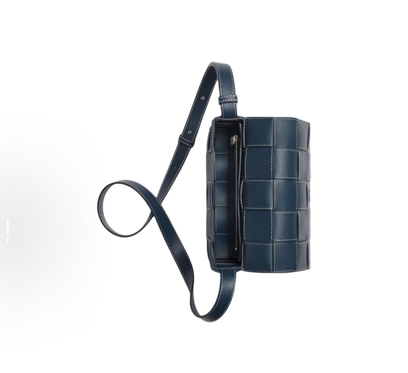 Bottega Veneta 牛皮革 單肩斜挎包 中號 男款 深藍色-5