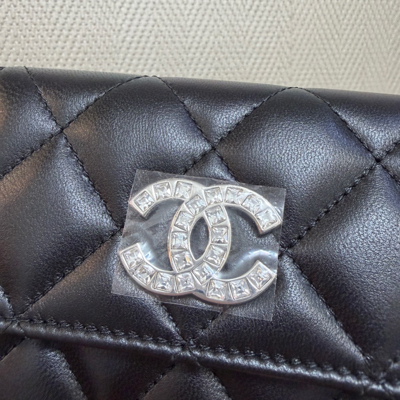 Chanel 黑羊皮方鑽Logo零錢卡包AP3988-1