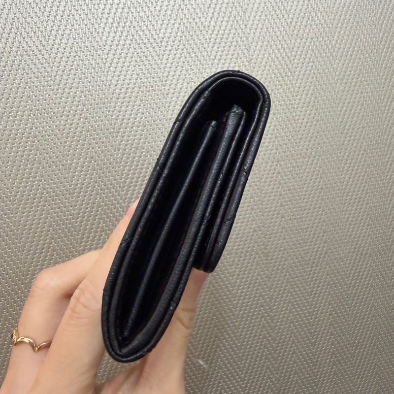 Chanel 黑羊皮方鑽Logo零錢卡包AP3988-3