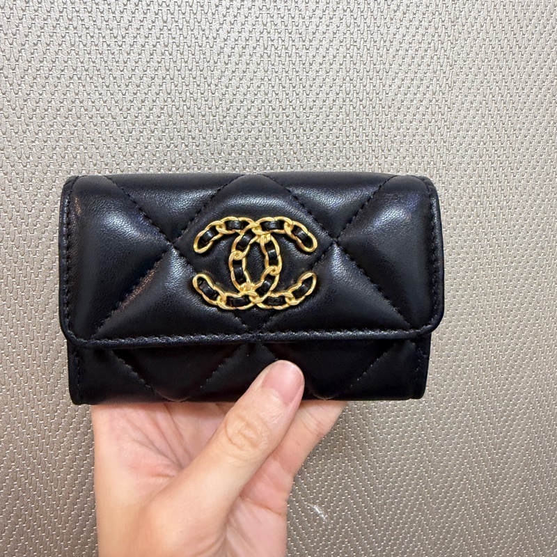 Chanel 黑羊皮19系列零錢卡包AP1790-0