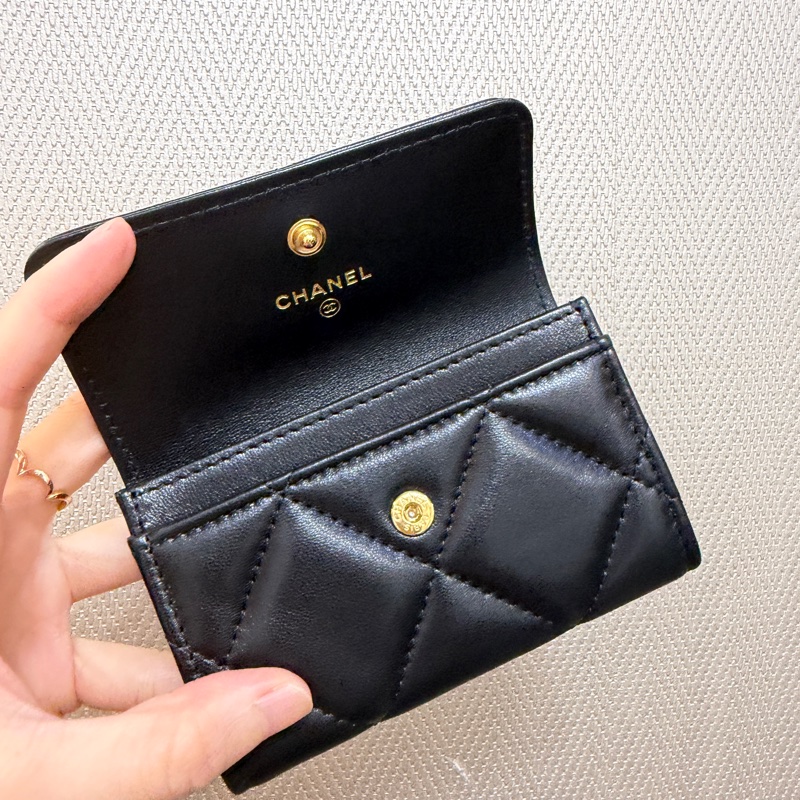 Chanel 黑羊皮19系列零錢卡包AP1790-7