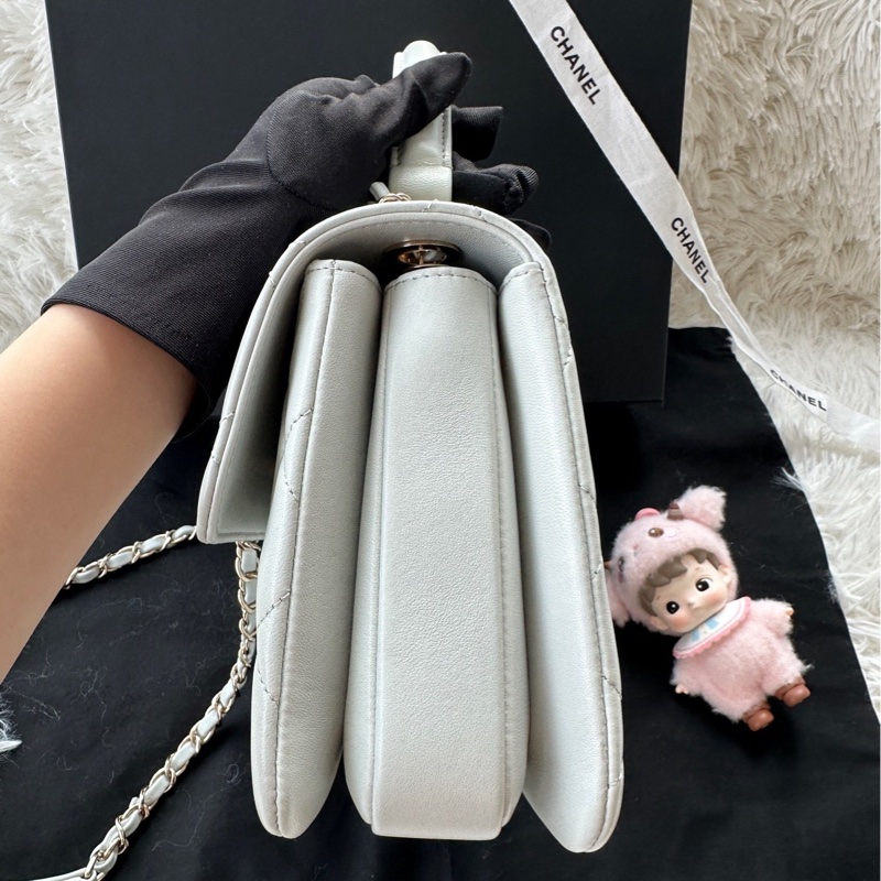 【配件：防塵袋 】 Chanel 23s Trendy Cc 皮穿鏈扣 淺灰色 中號-2