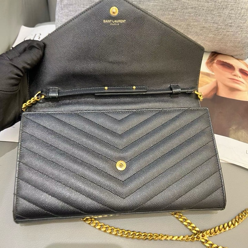 YSL 黑金魚子醬woc信封包-6