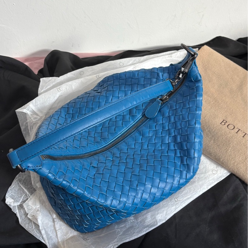 【近新閒置❤️】 bv 藍色小號 飯盒手提包 單肩包-1