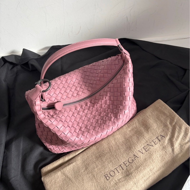 【近新閒置❤️】bv 乾枯玫瑰粉小號飯盒包 手提包 單肩包-1