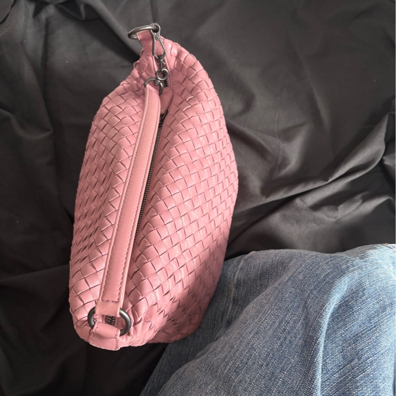 【近新閒置❤️】bv 乾枯玫瑰粉小號飯盒包 手提包 單肩包-7