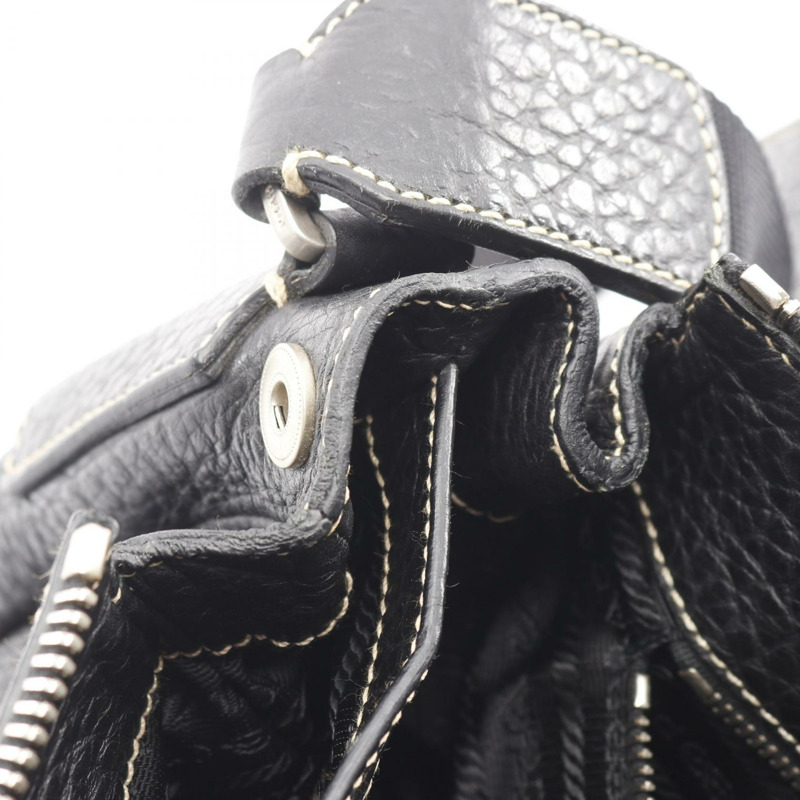 PRADA 黑色尼龍皮革單肩斜背包，二手女款-8
