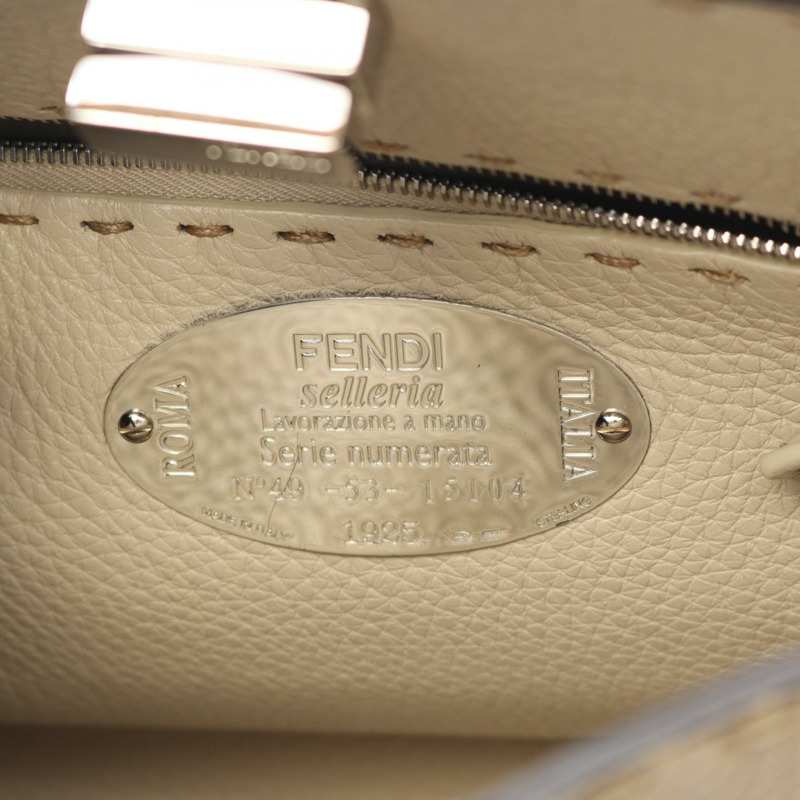 FENDI Peekaboo Essentially 斜背包，米色皮革，二手女款-3