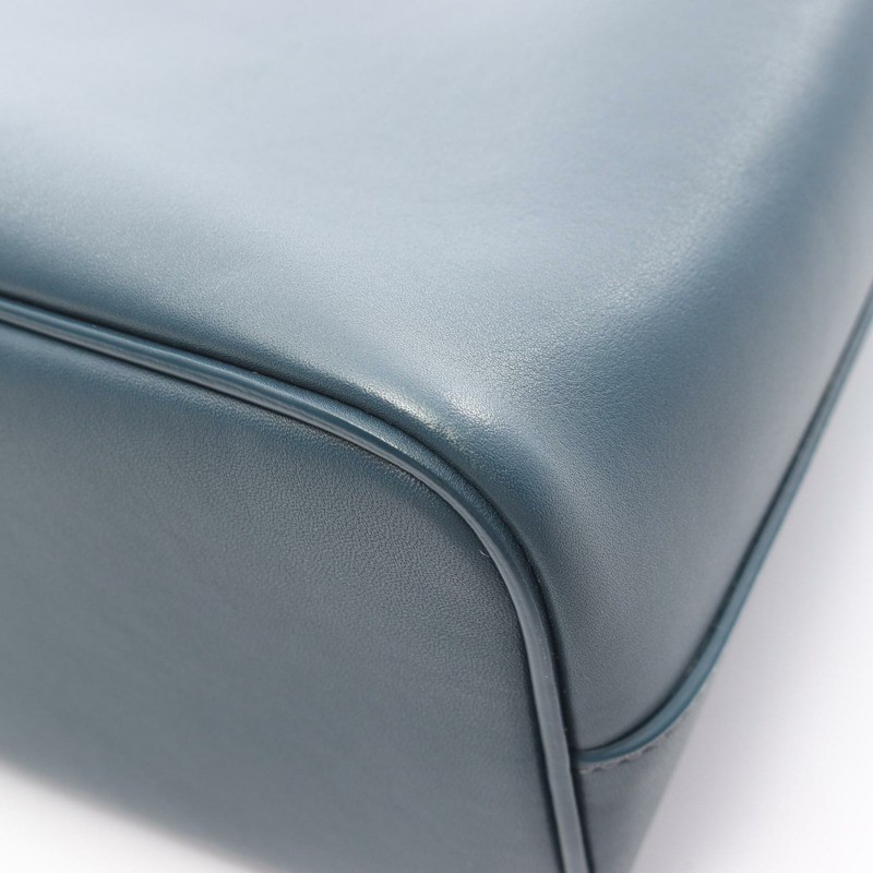 CELINE 小號軟立方體單肩斜背包，皮革材質，藍灰色，二手女款-8