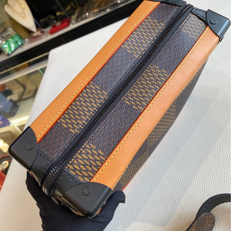 LV x nigo soft trunk 聯名 限量款 盒子包  尺寸約25x18x10-8