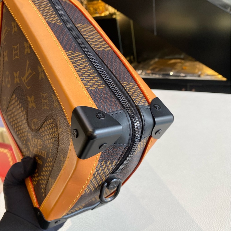 LV x nigo soft trunk 聯名 限量款 盒子包  尺寸約25x18x10-15