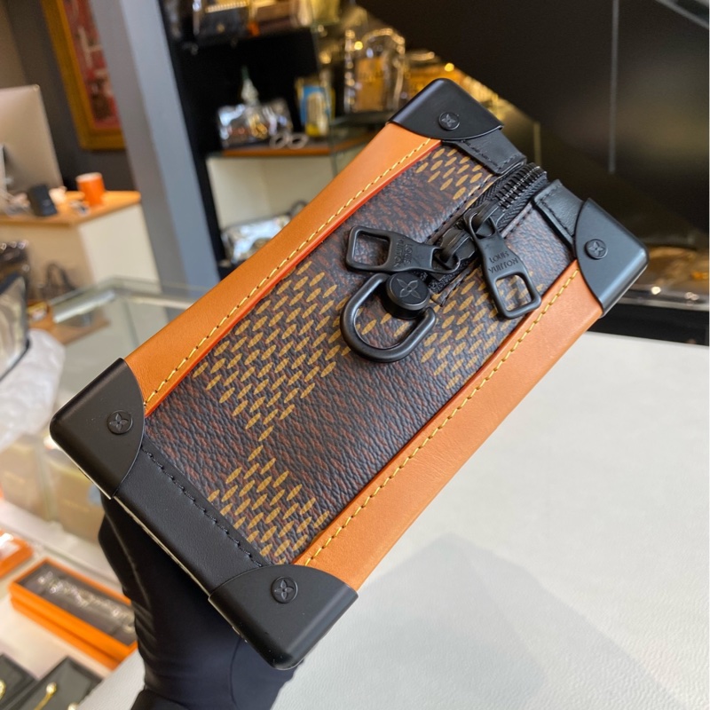 LV x nigo soft trunk 聯名 限量款 盒子包  尺寸約25x18x10-16