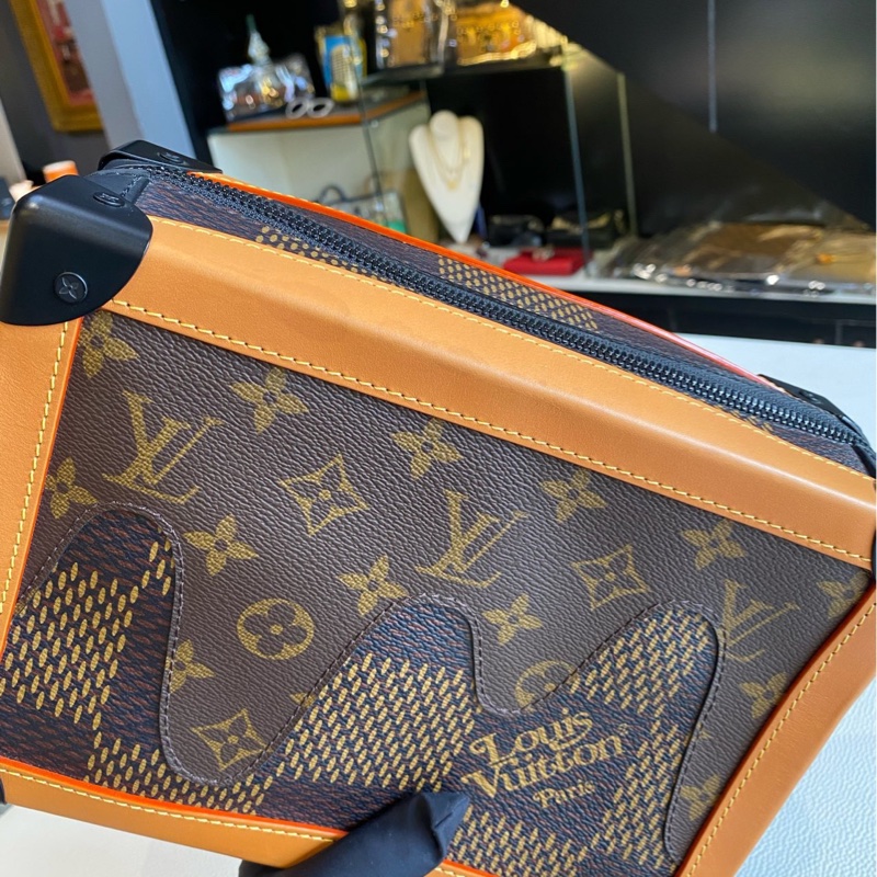 LV x nigo soft trunk 聯名 限量款 盒子包  尺寸約25x18x10-21