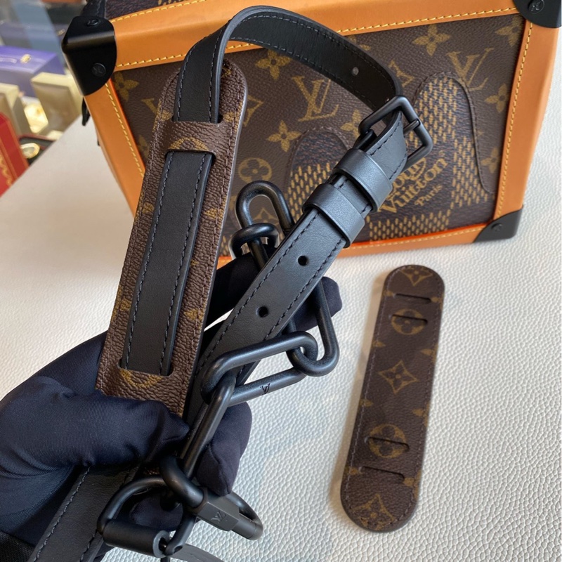 LV x nigo soft trunk 聯名 限量款 盒子包  尺寸約25x18x10-24