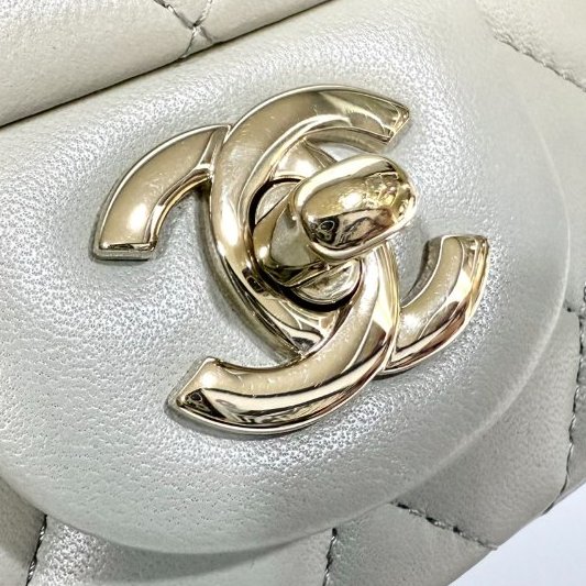 CHANEL鼠尾草灰羊皮菱格淡金釦方胖 A35200-19