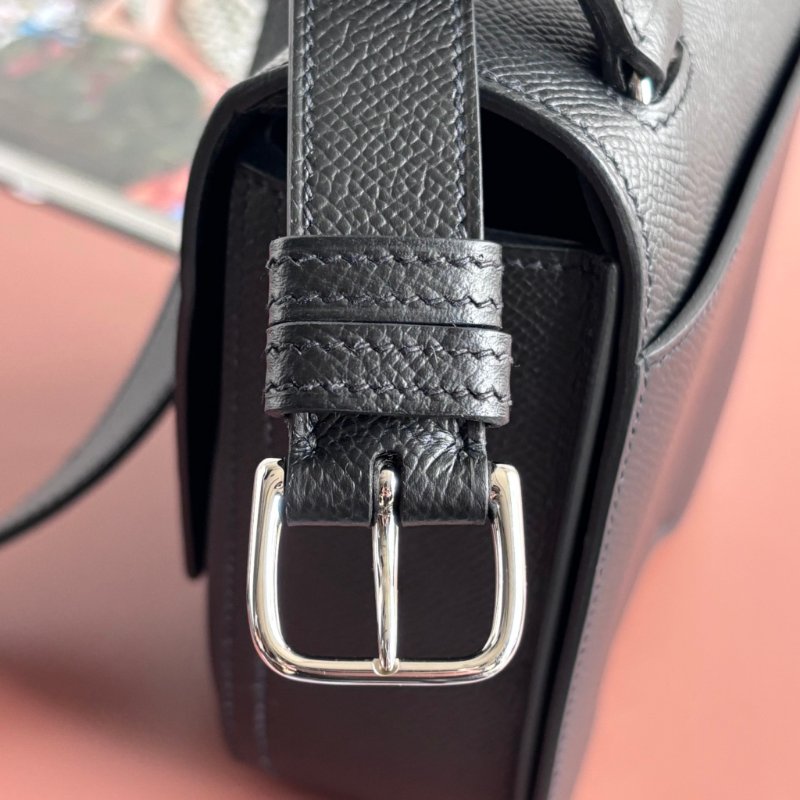 ::HERMES:: 愛馬仕 Della mini 18 屁股包 黑色皮革銀釦 斜背包-24